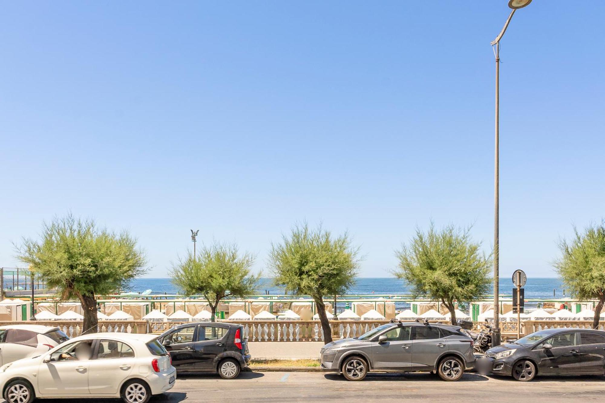 Bagni Pancaldi Sea View Apartment! 리보르노 외부 사진